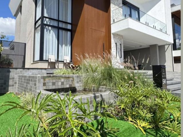 Casa com 432m² 4 quartos e 6 banheiros, à venda, no bairro Estrela em Ponta Grossa
