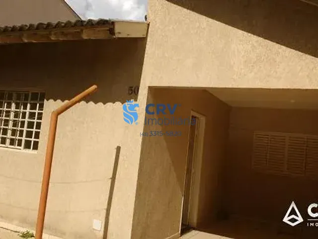 Casa com 307m² 3 quartos e 2 banheiros, à venda, no bairro Jardim Tsukamoto em Londrina
