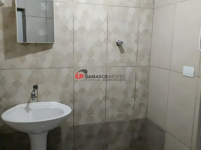 Casa com 250m² 2 quartos e 1 banheiro, à venda, no bairro Vila Palmares em Santo André