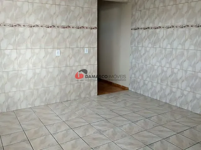 Casa com 250m² 2 quartos e 1 banheiro, à venda, no bairro Vila Palmares em Santo André