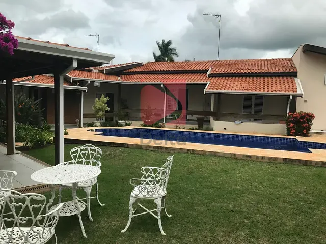 Casa 4 quartos e 5 banheiros, à venda, no bairro Cidade Jardim em Pirassununga