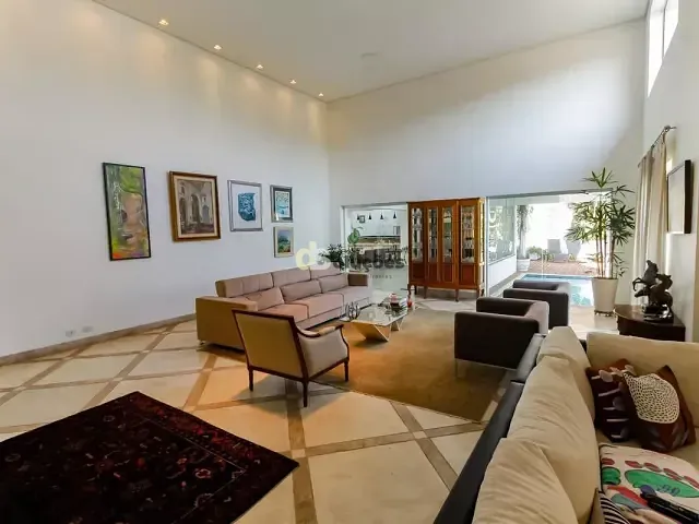 Casa com 1600m² 7 quartos e 7 banheiros, à venda, no bairro Morumbi em São Paulo