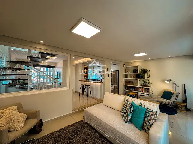 Casa com 159m² 3 quartos e 4 banheiros, à venda, no bairro Chácara Pavoeiro em Cotia