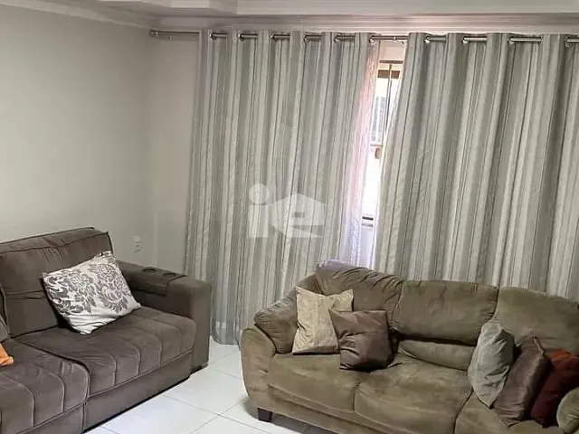 Casa com 277m² 3 quartos e 2 banheiros, à venda, no bairro Conjunto Habitacional Santiago em Rolândia
