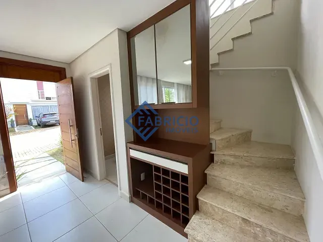 Casa com 220m² 4 quartos e 4 banheiros, à venda, no bairro Observatório em Vinhedo
