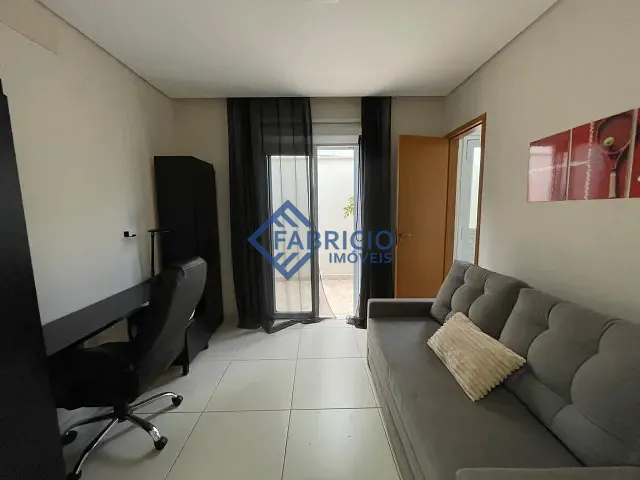Casa com 220m² 4 quartos e 4 banheiros, à venda, no bairro Observatório em Vinhedo