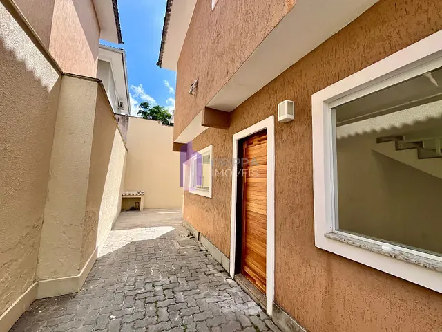 Casa com 108m² 2 quartos e 3 banheiros, à venda, no bairro Engenho do Mato em Niterói