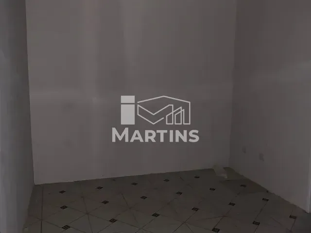 Casa com 30m² 1 quarto e 1 banheiro, para alugar, no bairro Jardim Saporito em Taboão da Serra