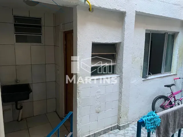 Casa com 30m² 1 quarto e 1 banheiro, para alugar, no bairro Jardim Saporito em Taboão da Serra
