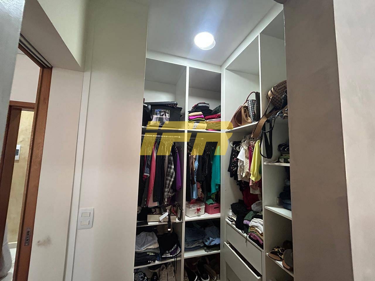 Casa, 4 quartos, 250 m² - Foto 9