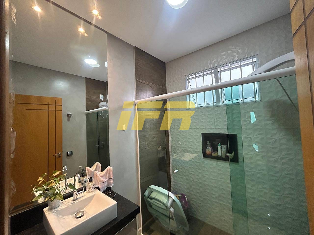 Casa, 4 quartos, 250 m² - Foto 11