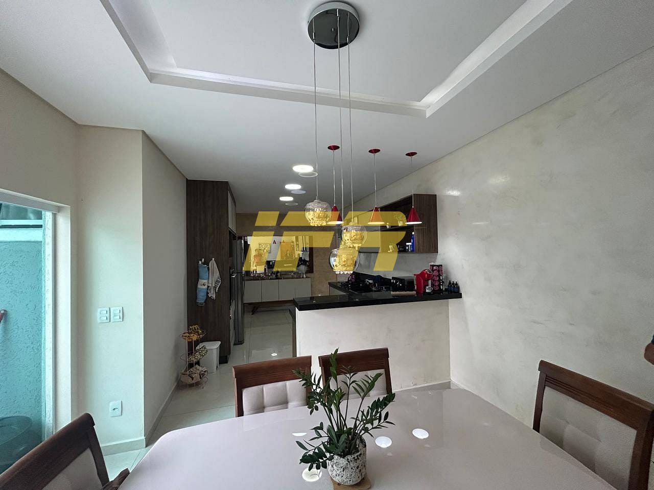 Casa, 4 quartos, 250 m² - Foto 3