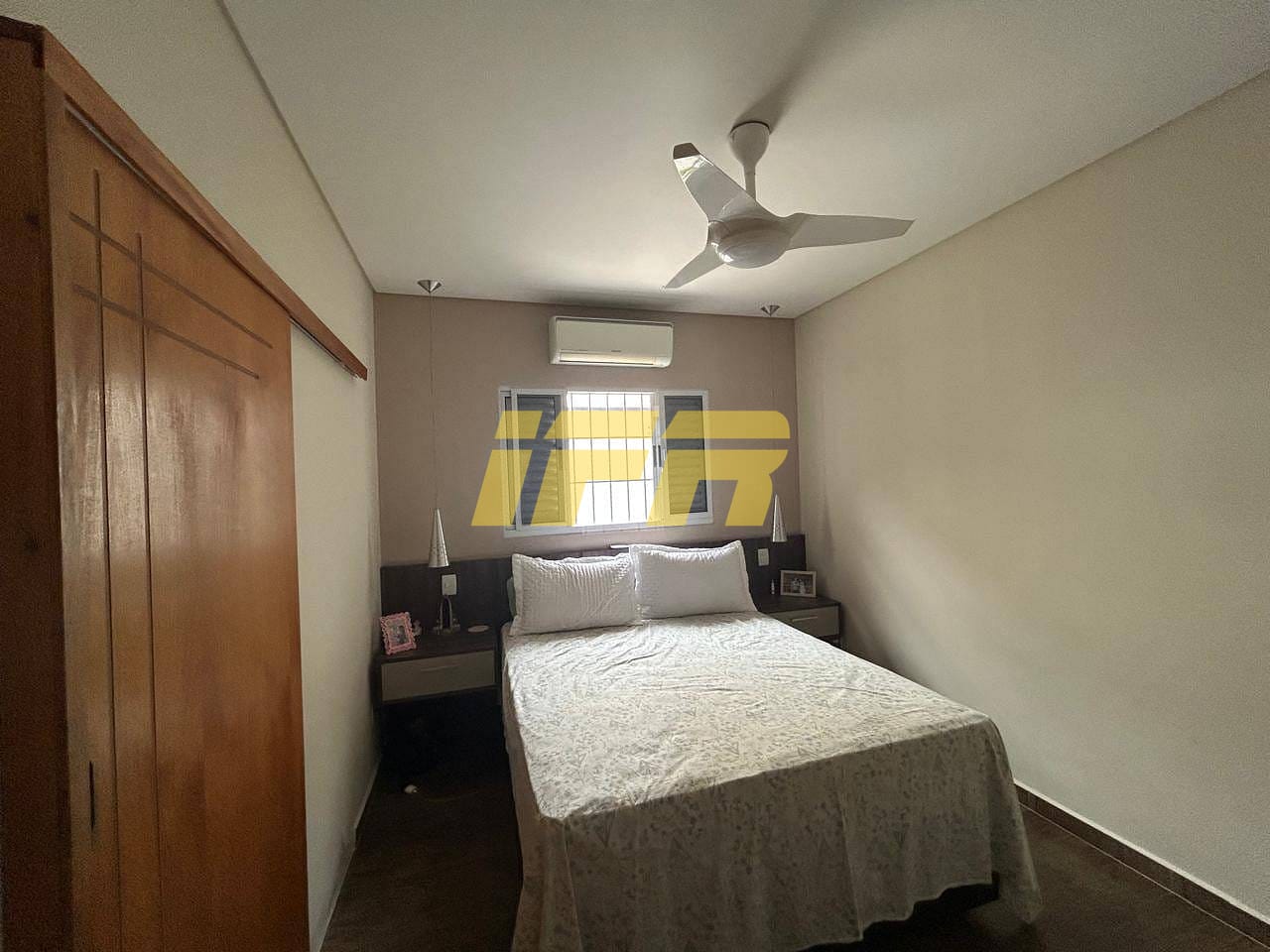 Casa, 4 quartos, 250 m² - Foto 13