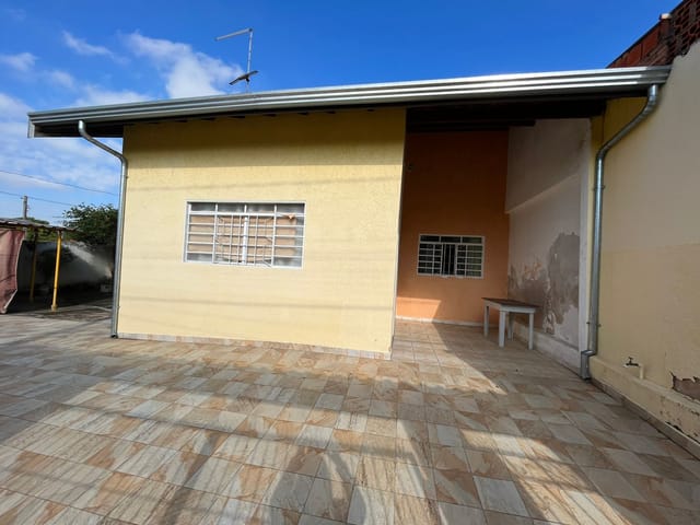 Casa com 330m² 2 quartos e 1 banheiro, à venda, no bairro Jardim Santa Rosa em Campinas