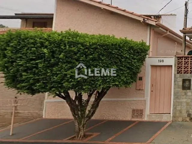 Casa com 101m² 1 quarto e 1 banheiro, à venda, no bairro Vila Santa Cruz em Mococa