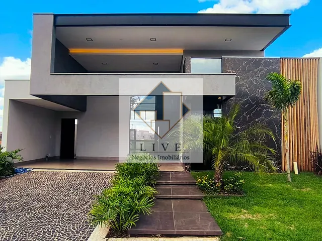 Casa 3 quartos e 4 banheiros, à venda, no bairro Parque dos Pinheiros em Nova Odessa