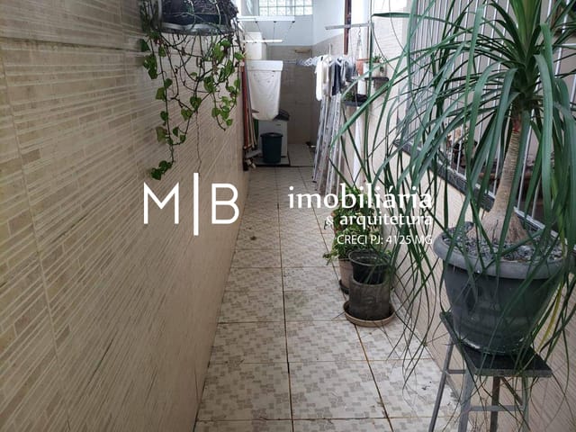 Casa com 380m² 4 quartos e 2 banheiros, à venda, no bairro BOM PASTOR em CATAGUASES