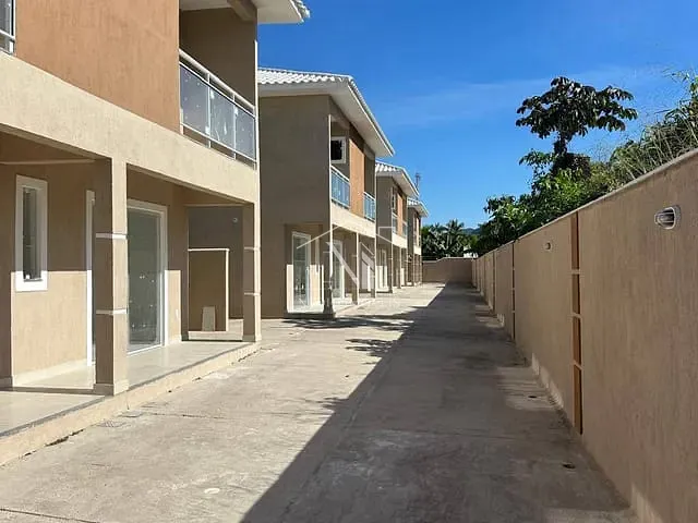 Casa 2 quartos e 1 banheiro, à venda, no bairro Condado de Maricá em Maricá