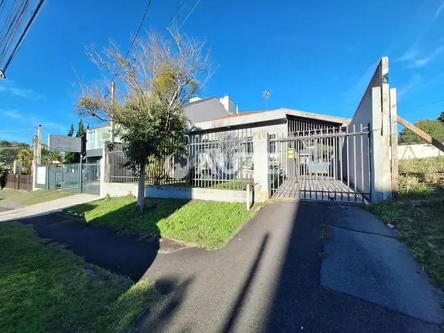 Casa com 121m², para alugar, no bairro Boa Vista em Curitiba