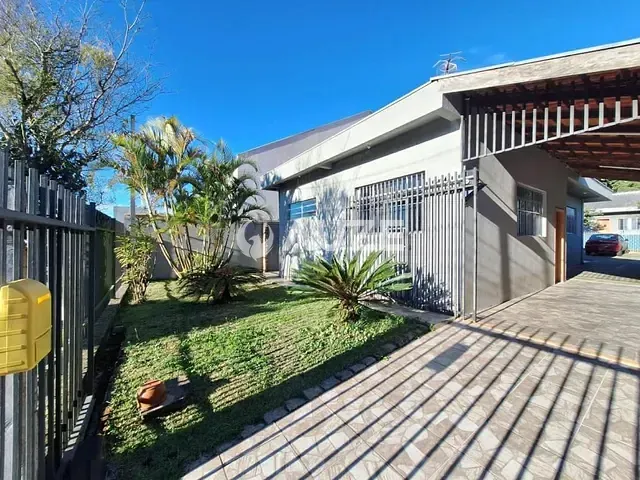 Casa com 121m², para alugar, no bairro Boa Vista em Curitiba