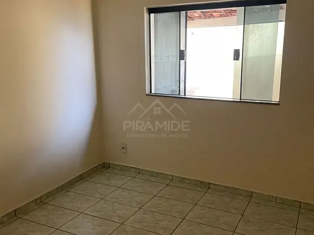 Casa 2 quartos e 1 banheiro, à venda, no bairro Nova Estância em Caconde