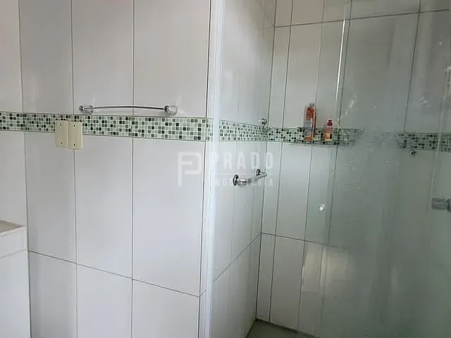 Casa 3 quartos e 5 banheiros, à venda, no bairro Três Vendas em Pelotas