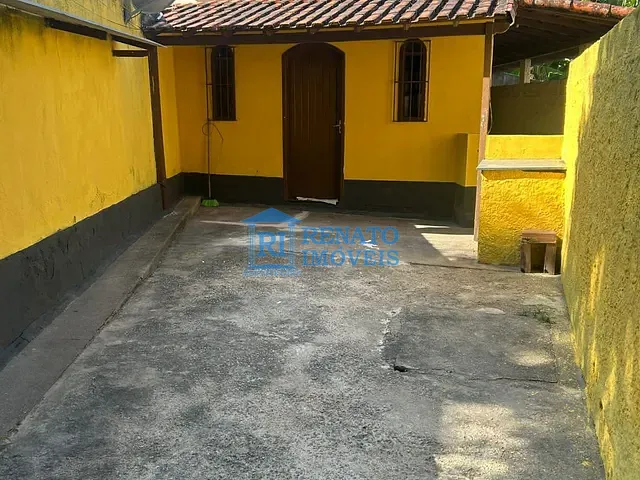 Casa 1 quarto e 1 banheiro, para alugar, no bairro Centro em Maricá