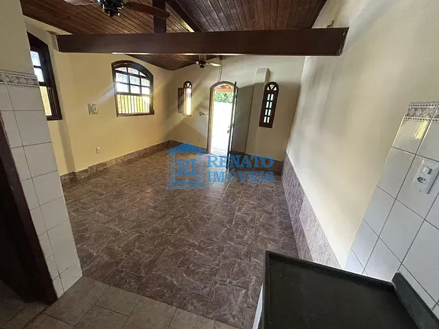 Casa 1 quarto e 1 banheiro, para alugar, no bairro Centro em Maricá