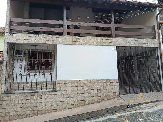 Casa 3 quartos e 2 banheiros, à venda, no bairro Retiro em Volta Redonda
