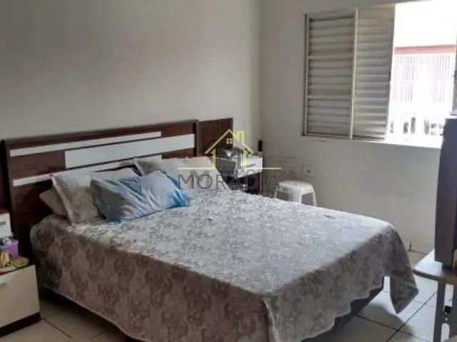 Casa com 220m² 2 quartos e 1 banheiro, à venda, no bairro Parque dos Municípios I em Guaxupé