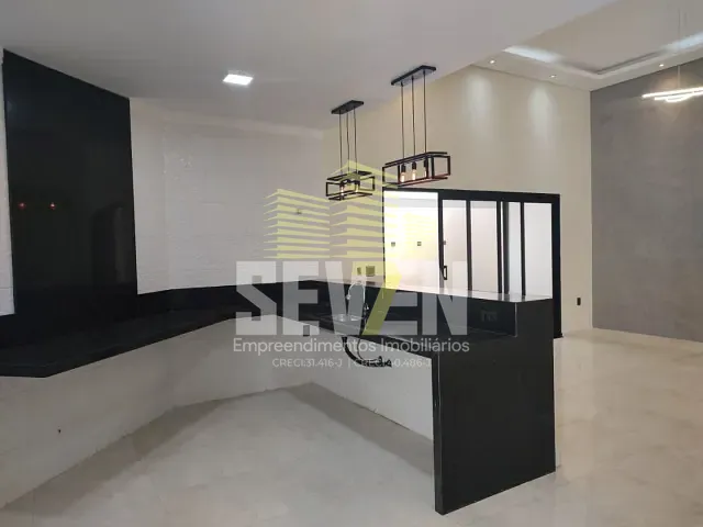 Casa com 200m² 3 quartos e 1 banheiro, à venda, no bairro Jardim Colonial em Bauru