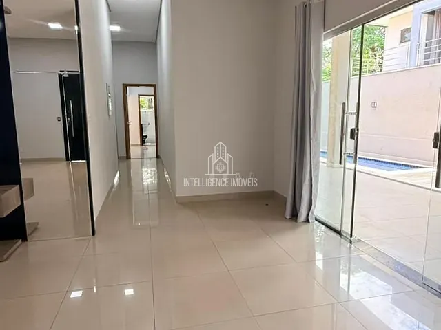 Casa 3 quartos e 3 banheiros, para alugar, no bairro Ribeirão do Lipa em Cuiabá