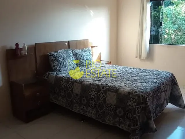 Casa com 218m² 3 quartos e 2 banheiros, à venda, no bairro Loteamento São Vicente em Barra Mansa