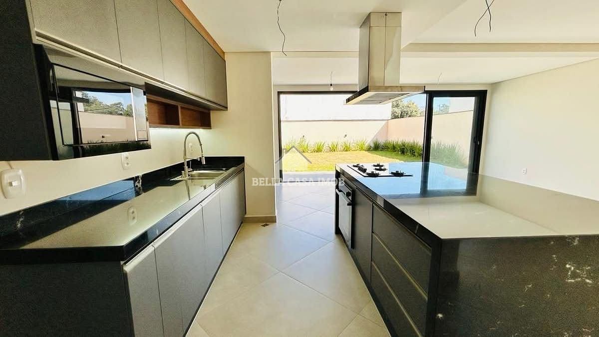 Casa, 3 quartos, 211 m² - Foto 13