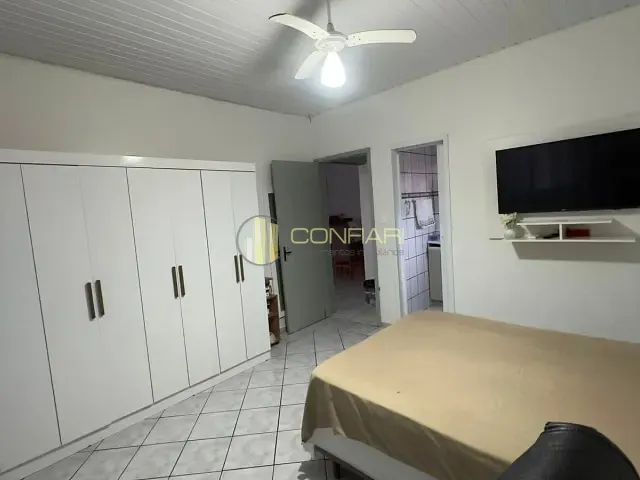 Casa com 300m² 2 quartos e 2 banheiros, à venda, no bairro várzea em Itapema