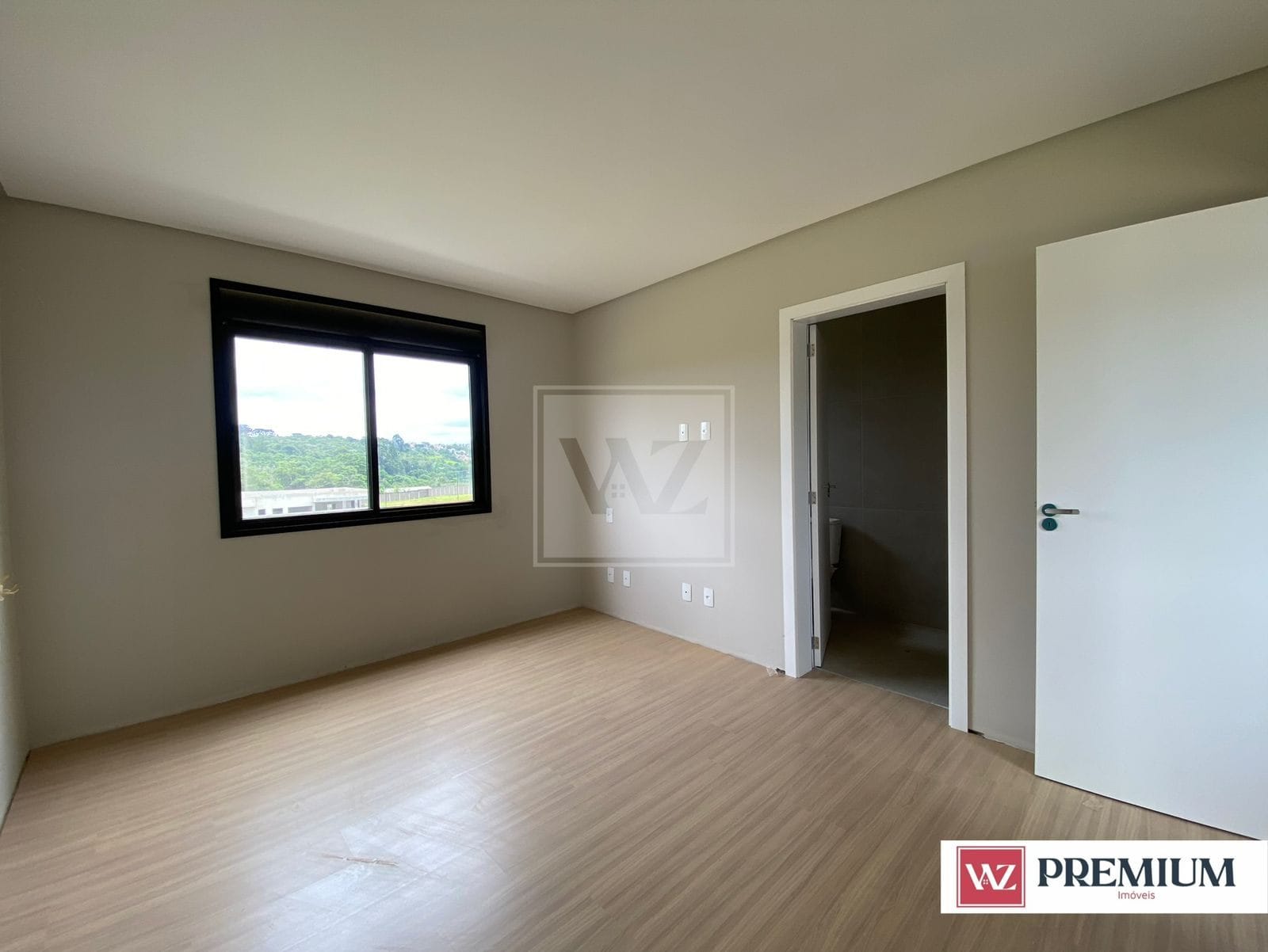 Casa à venda com 4 quartos, 260m² - Foto 12