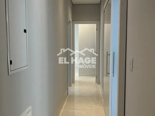 Casa com 300m² 3 quartos e 3 banheiros, à venda, no bairro Jardim Imperial em Cuiabá