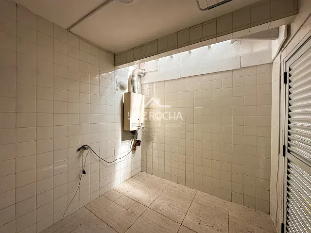 Casa com 308m² 3 quartos e 3 banheiros, à venda, no bairro Chácara Pavoeiro em Cotia