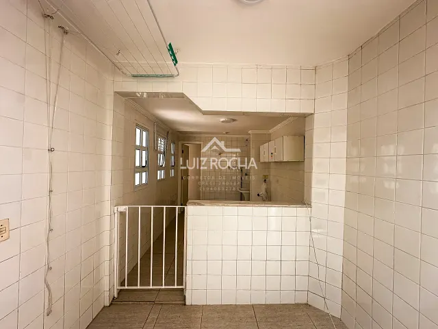 Casa com 308m² 3 quartos e 3 banheiros, à venda, no bairro Chácara Pavoeiro em Cotia