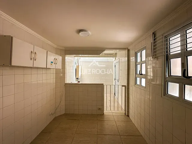 Casa com 308m² 3 quartos e 3 banheiros, à venda, no bairro Chácara Pavoeiro em Cotia