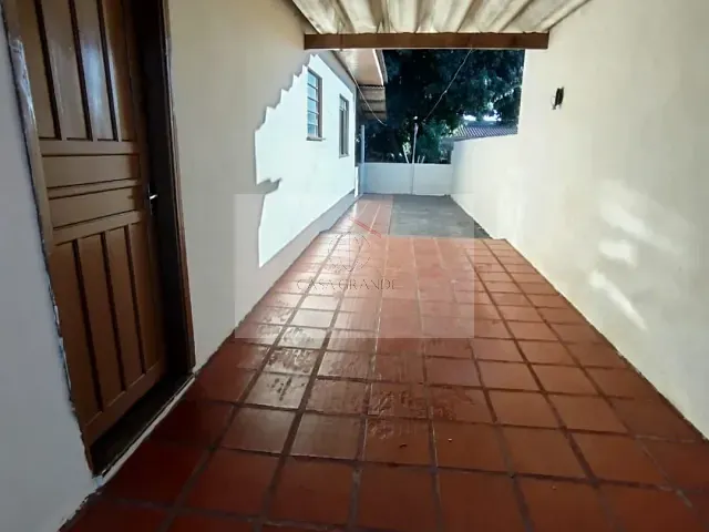 Casa 3 quartos e 1 banheiro, para alugar, no bairro Manoel Müller em Rolândia