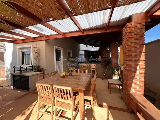 Casa 2 quartos e 2 banheiros, à venda, no bairro Recanto Camanducaia em Jaguariúna