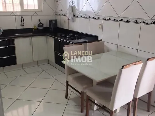Casa 2 quartos e 1 banheiro, à venda, no bairro Jardim Tamoio em Jundiaí