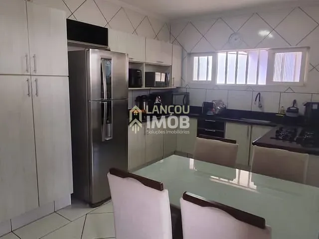 Casa 2 quartos e 1 banheiro, à venda, no bairro Jardim Tamoio em Jundiaí