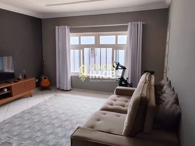 Casa 2 quartos e 1 banheiro, à venda, no bairro Jardim Tamoio em Jundiaí