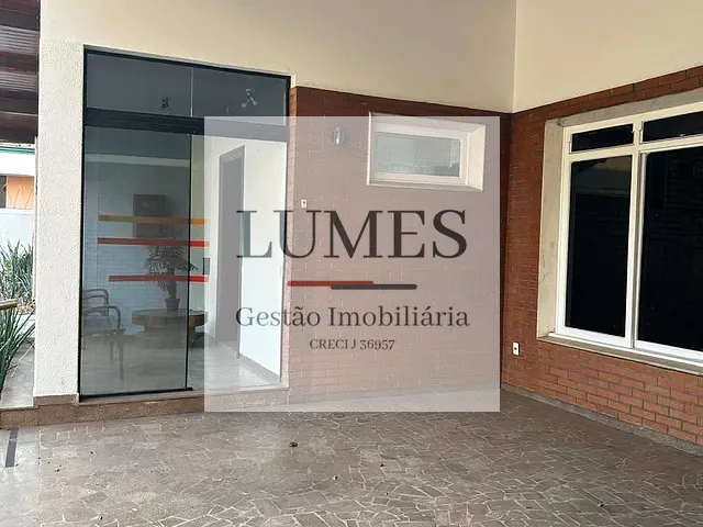 Casa com 427m², para alugar, no bairro Vila Frezzarin em Americana