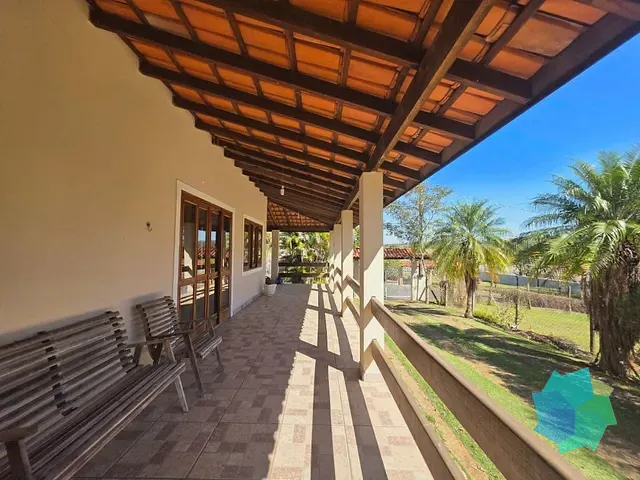 Casa com 1040m² 3 quartos e 2 banheiros, à venda, no bairro Jardim Buru em Salto