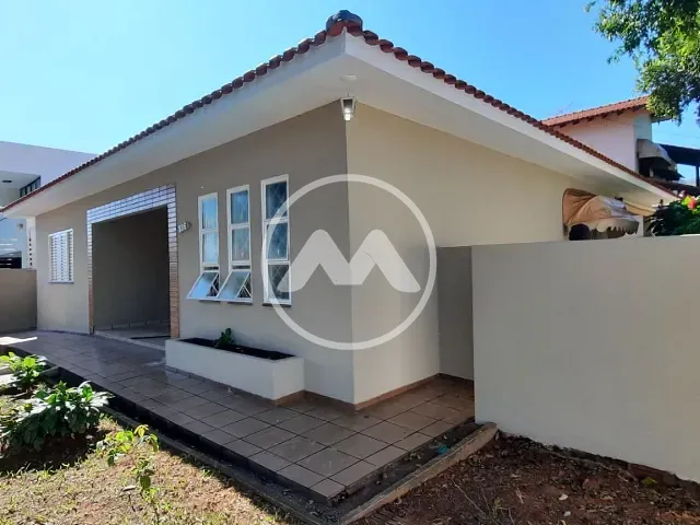 Casa com 368m² 3 quartos e 3 banheiros, à venda, no bairro Zona 02 em Cianorte