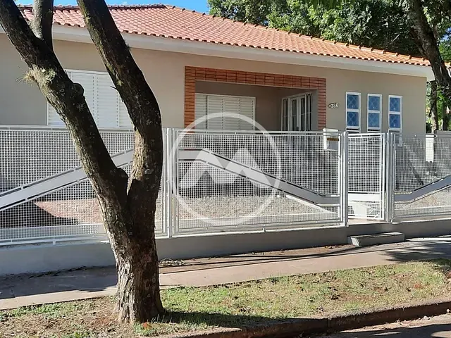Casa com 368m² 3 quartos e 3 banheiros, à venda, no bairro Zona 02 em Cianorte