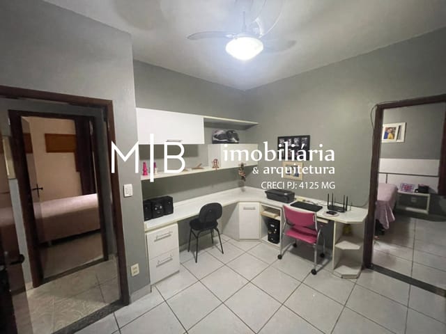 Casa com 423m² 3 quartos e 3 banheiros, à venda, no bairro BELA VISTA em CATAGUASES